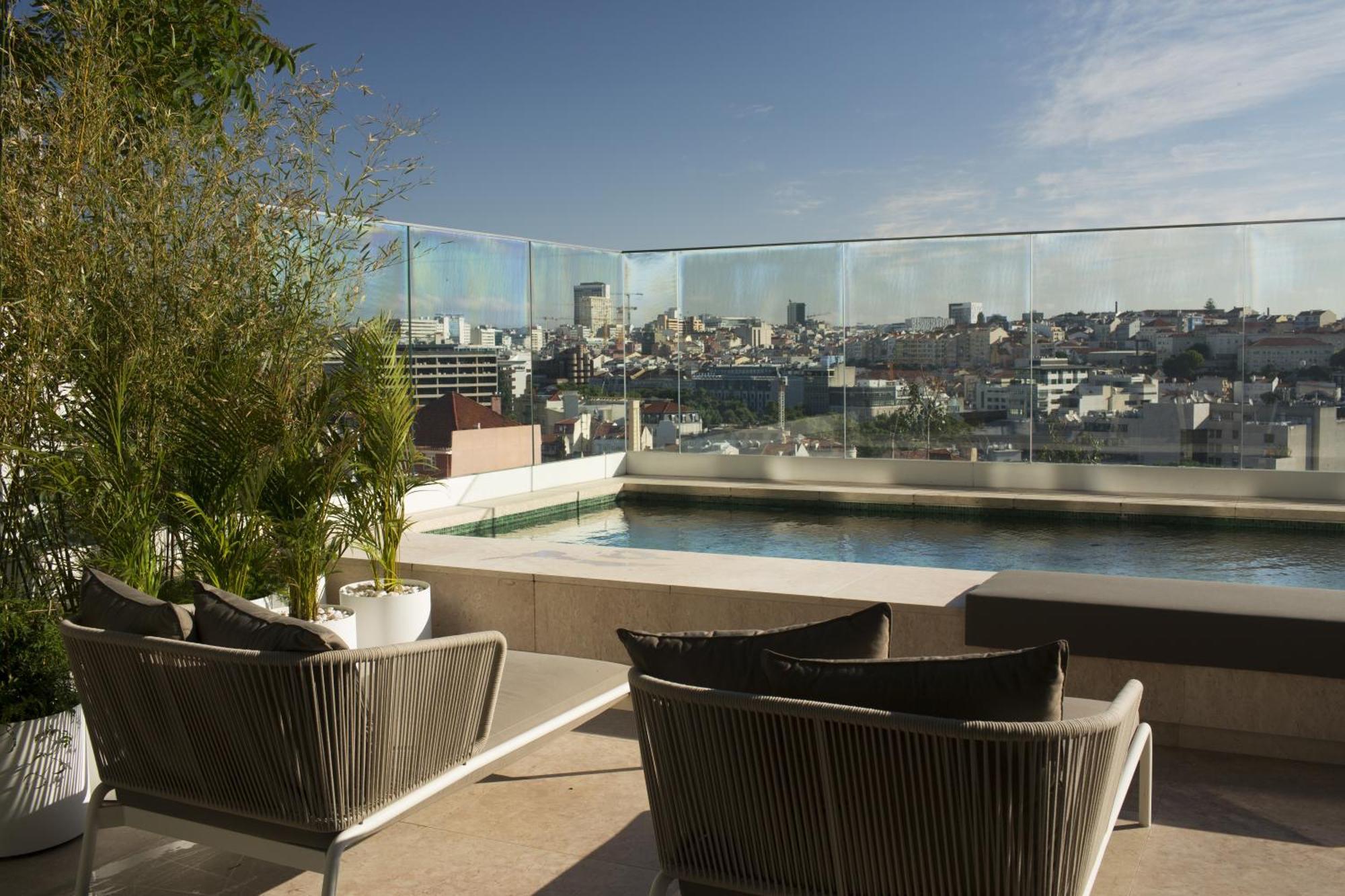 Memmo Principe Real, A Member Of Design Hotels Lisbon Bagian luar foto