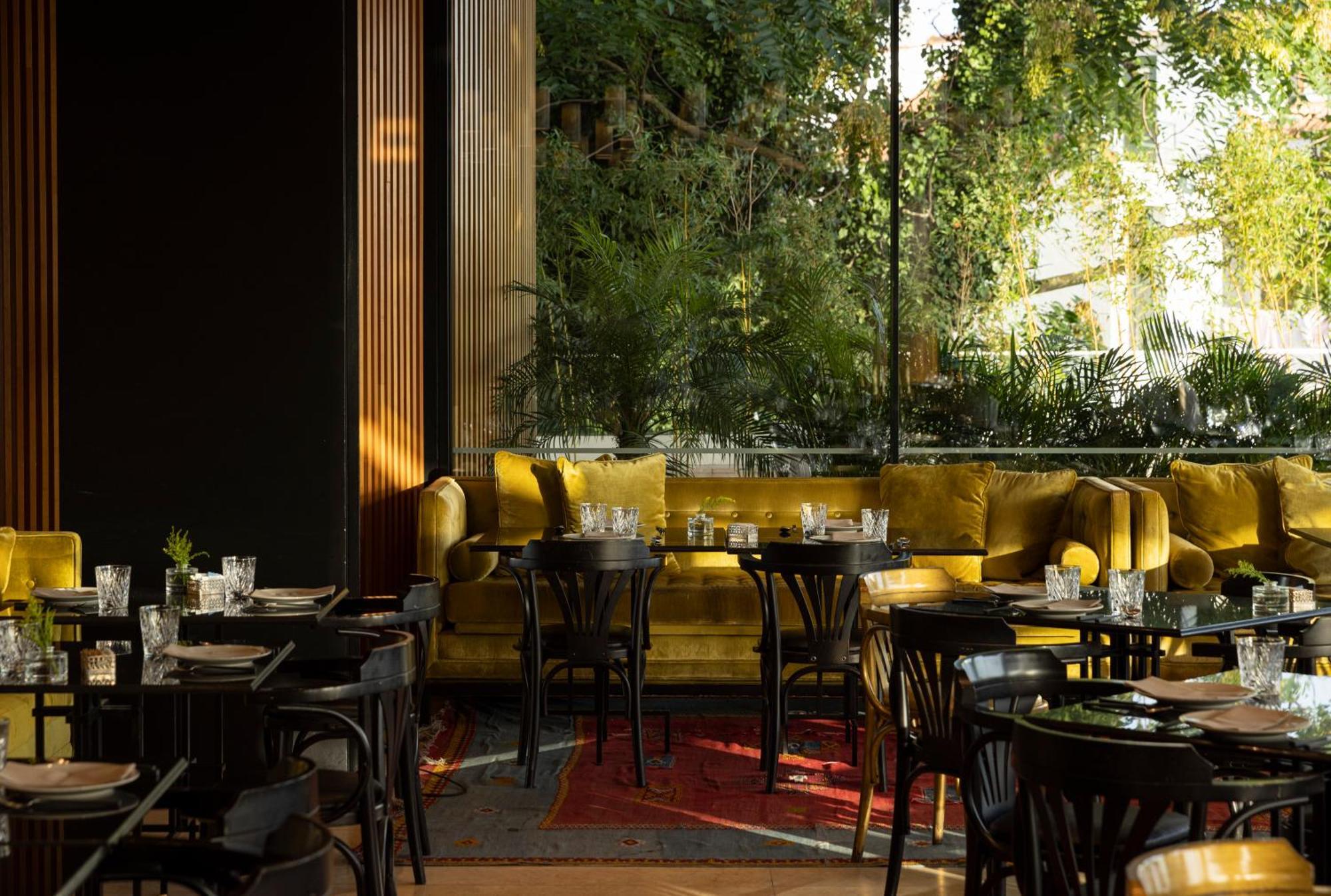 Memmo Principe Real, A Member Of Design Hotels Lisbon Bagian luar foto