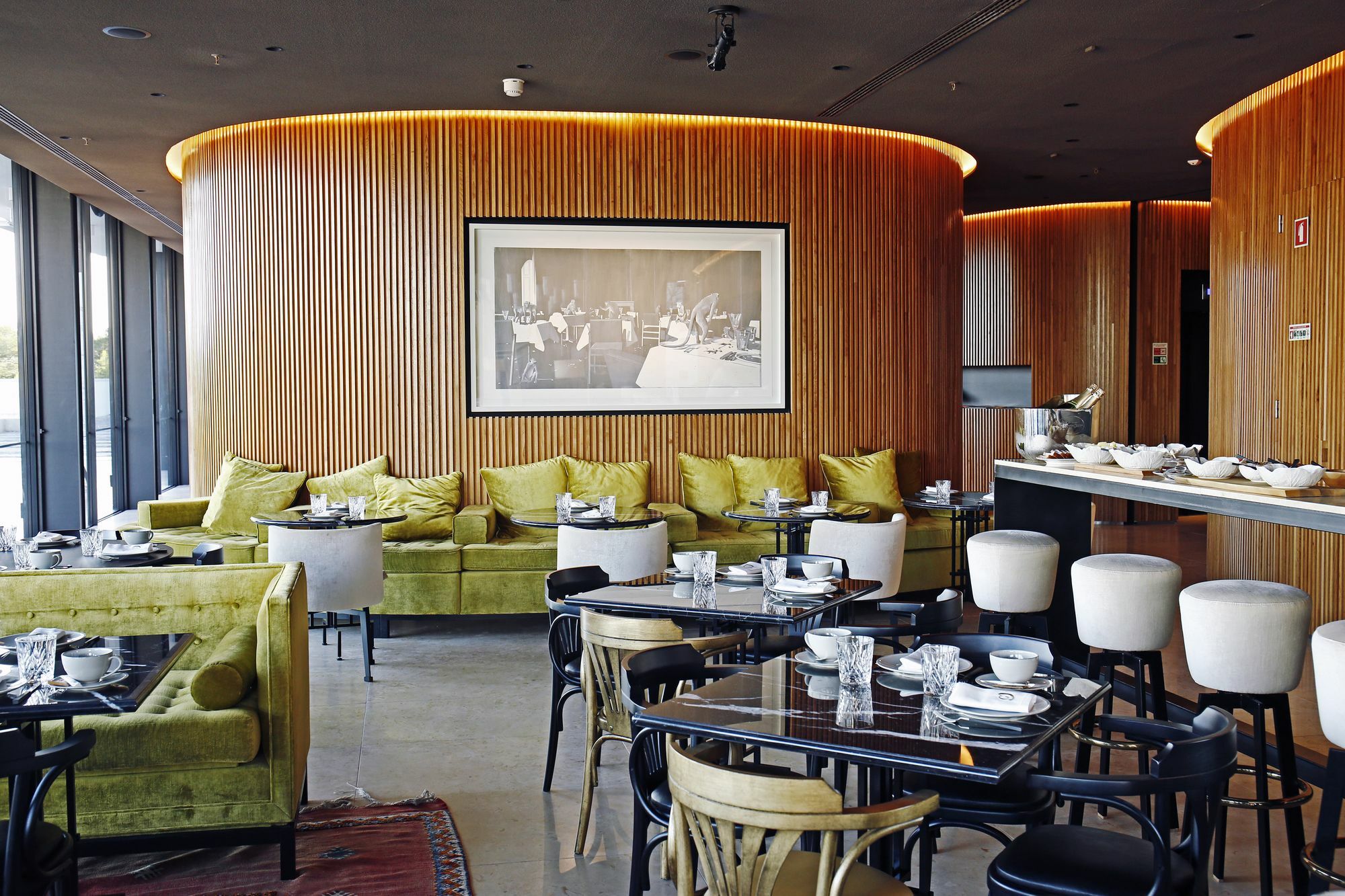 Memmo Principe Real, A Member Of Design Hotels Lisbon Bagian luar foto